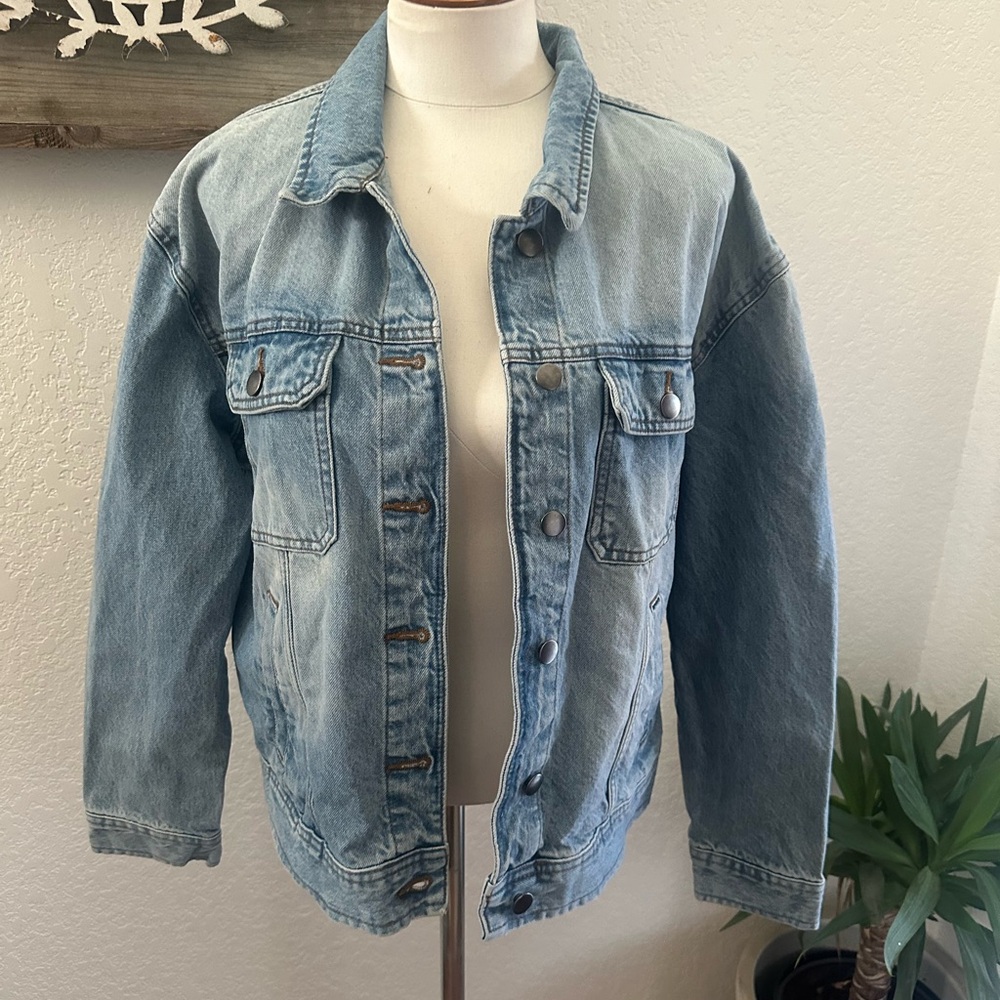 Something Navy Classic Light‎ Wash Denim Jacket ladies size M